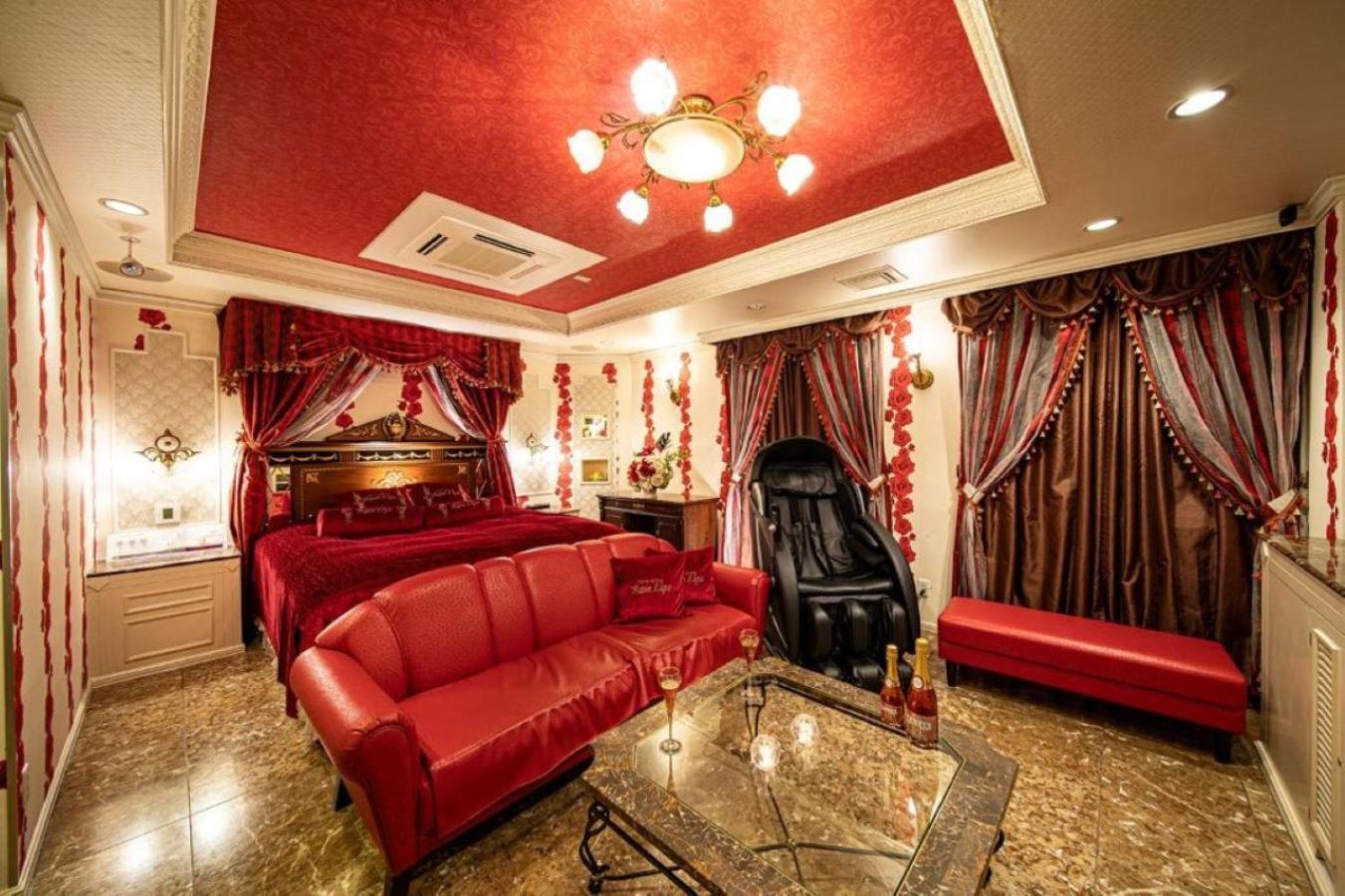 Love hotel Rose Lips Shinsaibashi ローズリップス心斎橋 Osaka