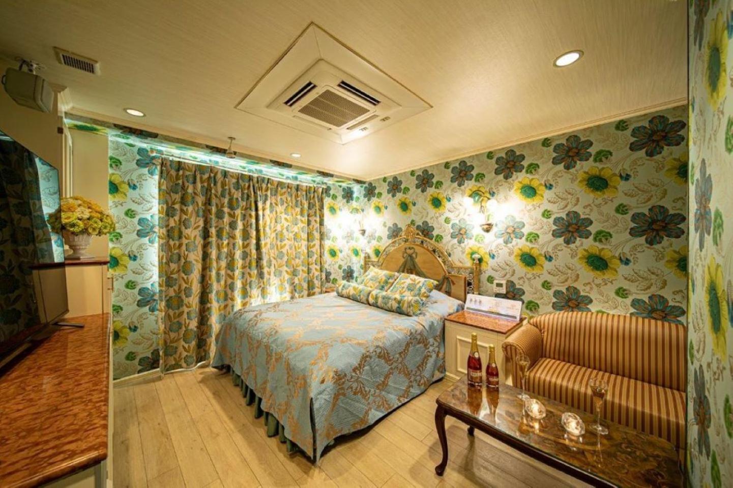 Love hotel Rose Lips Shinsaibashi ローズリップス心斎橋 *